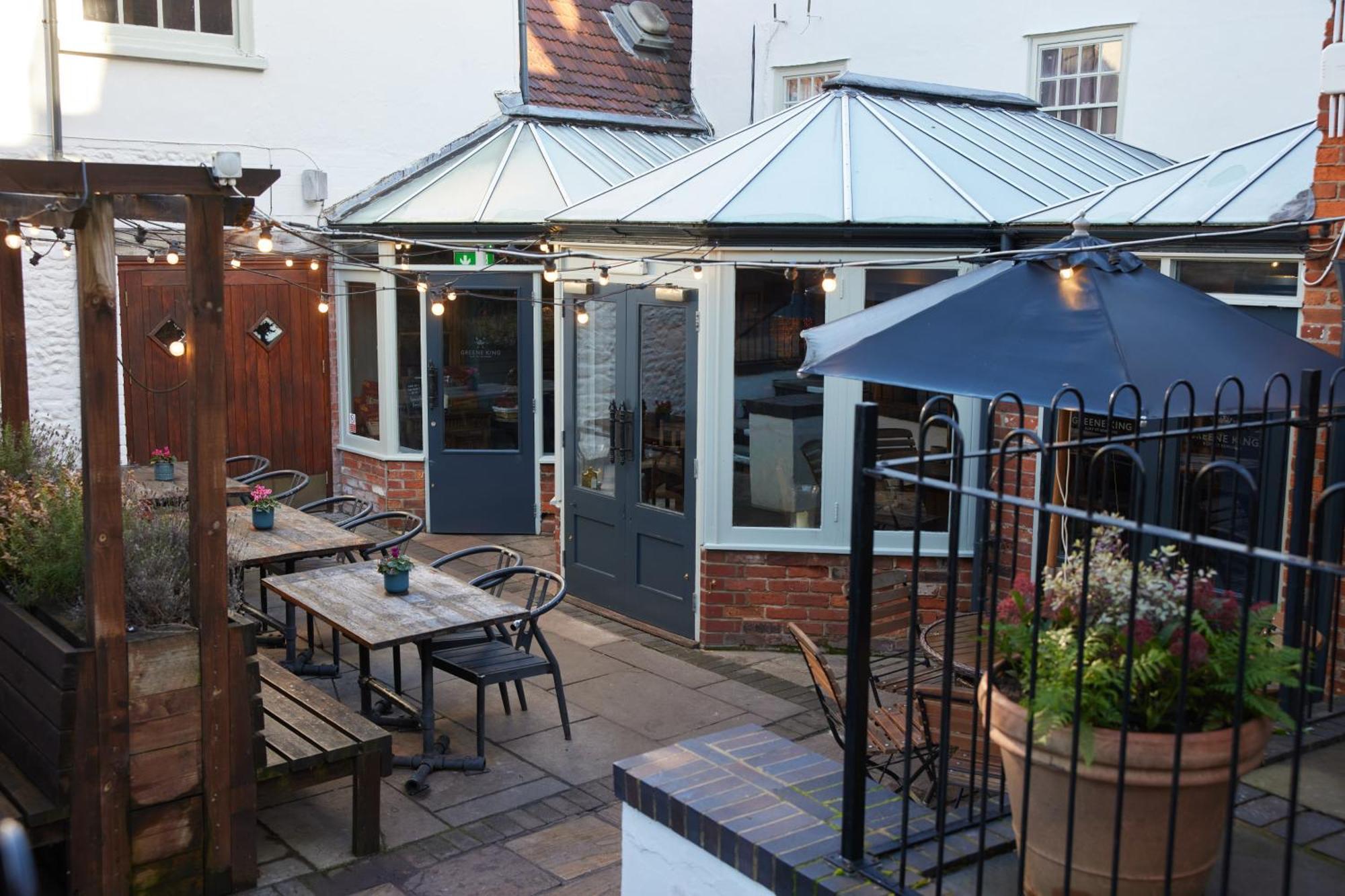 Dog And Partridge By Greene King Inns Bury St. Edmunds Exterior foto